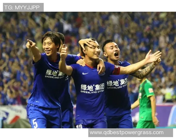 申花掌门人刚跟沙龙续约，就立马搞定五位分量新援，两人来自南美冠戎行